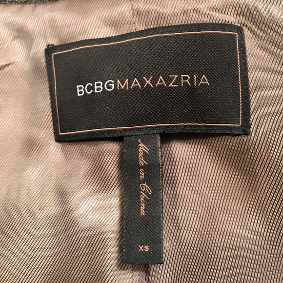 BCBG Max Azria stylish jacket - GUC - Picture 4 of 9